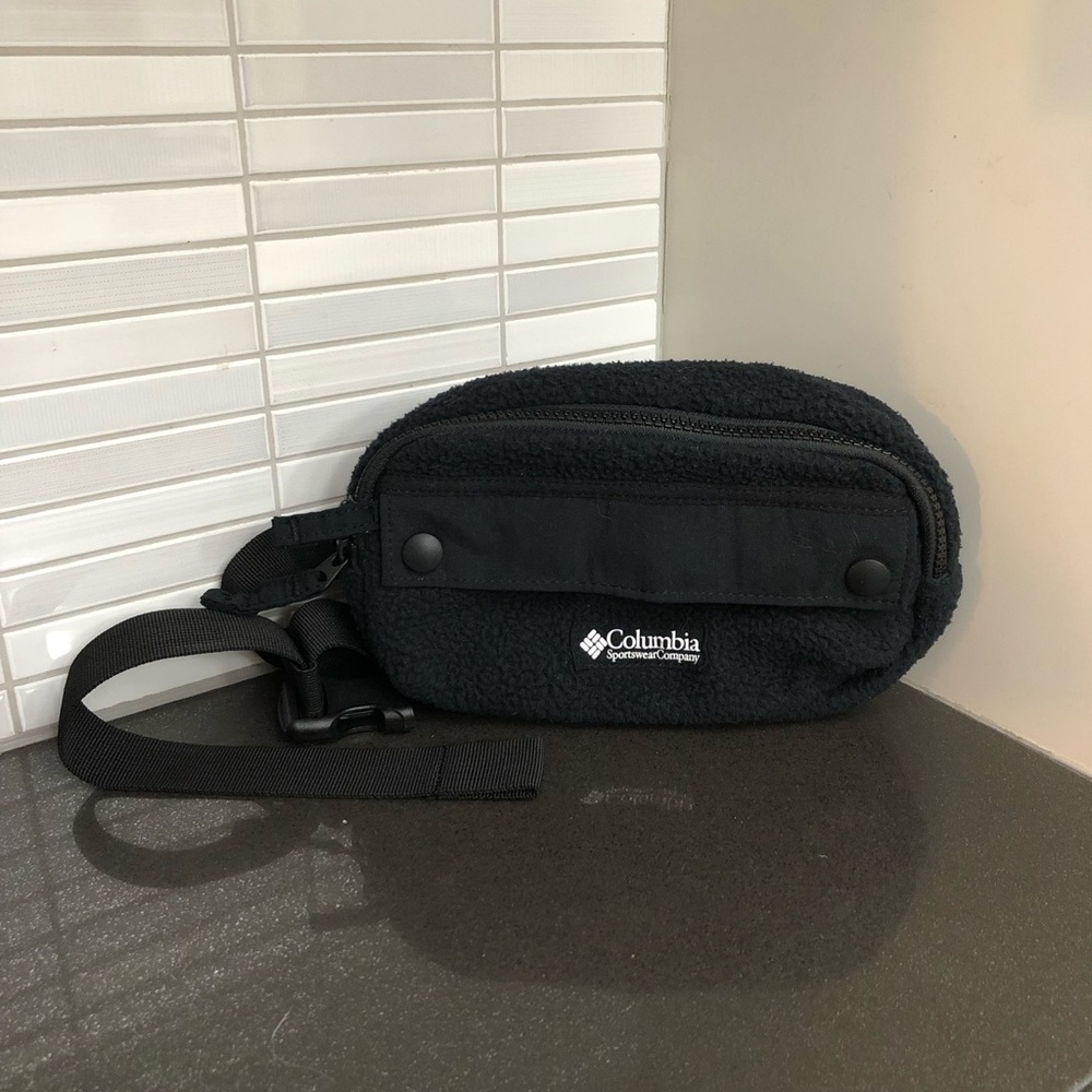 EUC Columbia Unisex's Helvetia Hip Pack Tote